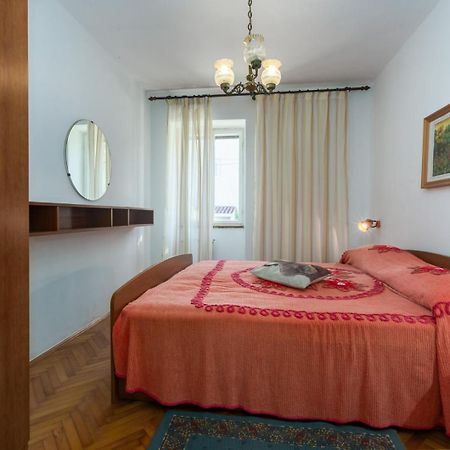 Anamarija Apartments Near The Beach And The Fantastic Adria Sea With Over 10 Small Islands Close By Funtana Dış mekan fotoğraf