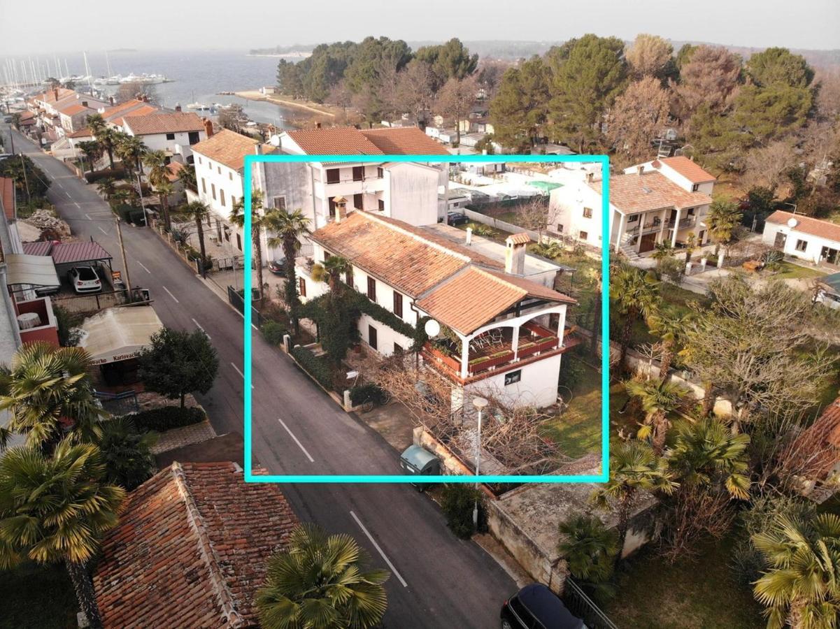Anamarija Apartments Near The Beach And The Fantastic Adria Sea With Over 10 Small Islands Close By Funtana Dış mekan fotoğraf